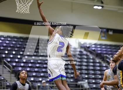 Thumbnail 3 in Crandall vs Dallas Christian (Kaufman Holiday Tournament) photogallery.