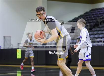 Thumbnail 2 in Crandall vs Dallas Christian (Kaufman Holiday Tournament) photogallery.