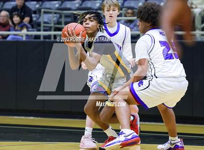 Thumbnail 2 in Crandall vs Dallas Christian (Kaufman Holiday Tournament) photogallery.