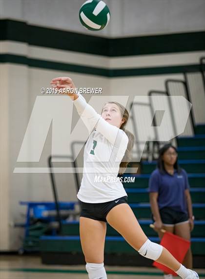 Thumbnail 2 in Harding Academy @ Episcopal photogallery.