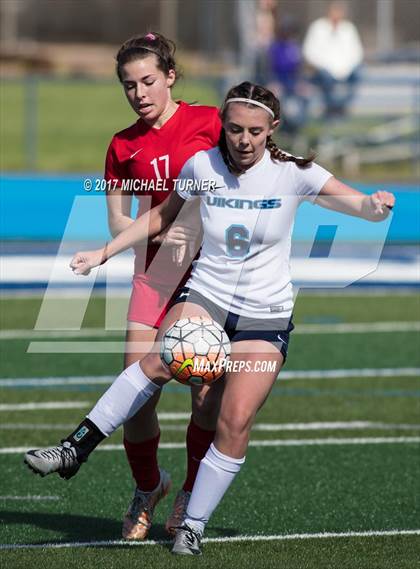 Thumbnail 3 in Pleasant Valley vs. Chico (CIF NS D1 Final) photogallery.