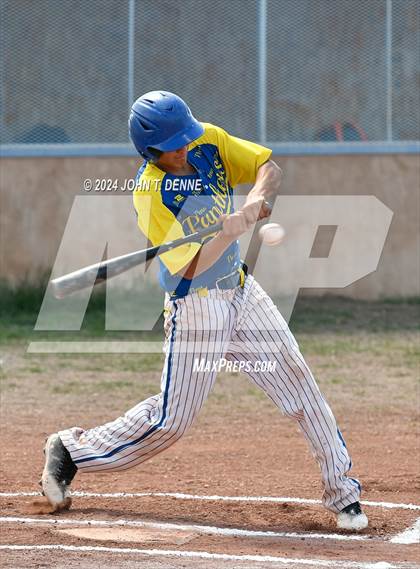 Thumbnail 2 in Questa @ Penasco photogallery.