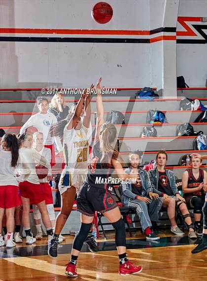 Thumbnail 2 in St. Francis vs. Inderkum (Roseville Elite Showcase) photogallery.