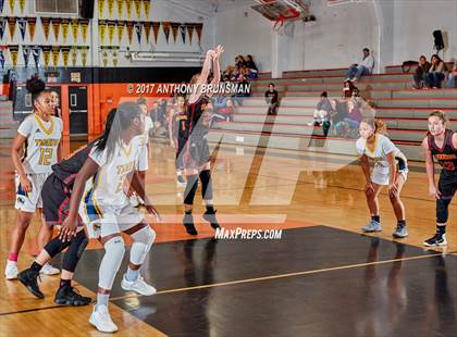 Thumbnail 1 in St. Francis vs. Inderkum (Roseville Elite Showcase) photogallery.