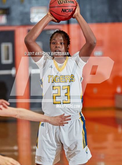 Thumbnail 2 in St. Francis vs. Inderkum (Roseville Elite Showcase) photogallery.