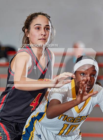 Thumbnail 2 in St. Francis vs. Inderkum (Roseville Elite Showcase) photogallery.