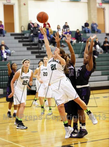 Thumbnail 2 in Bellevue East @ Lincoln Southwest photogallery.