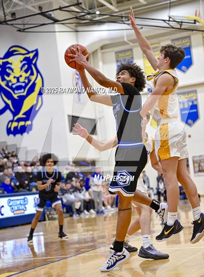 Thumbnail 1 in Indianapolis Shortridge @ Greenfield-Central photogallery.