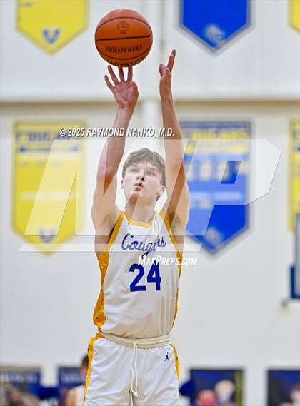 Thumbnail 1 in Indianapolis Shortridge @ Greenfield-Central photogallery.