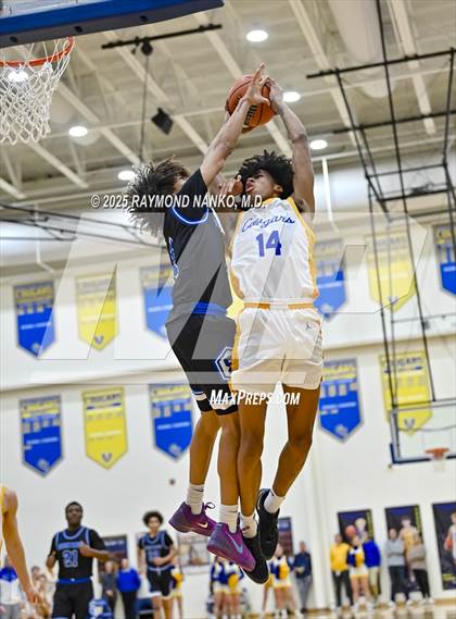 Thumbnail 3 in Indianapolis Shortridge @ Greenfield-Central photogallery.