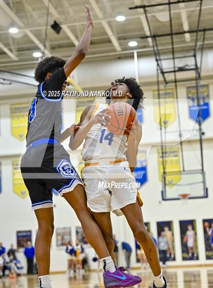 Thumbnail 2 in Indianapolis Shortridge @ Greenfield-Central photogallery.