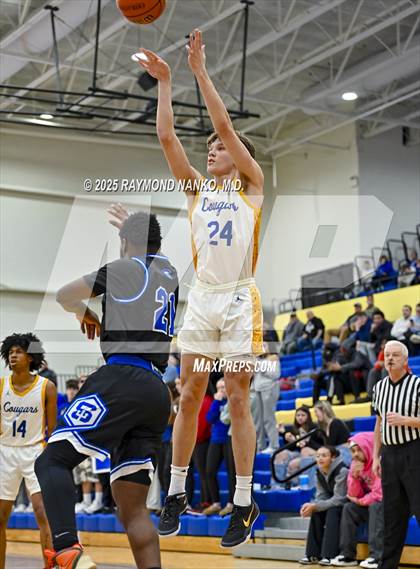 Thumbnail 2 in Indianapolis Shortridge @ Greenfield-Central photogallery.