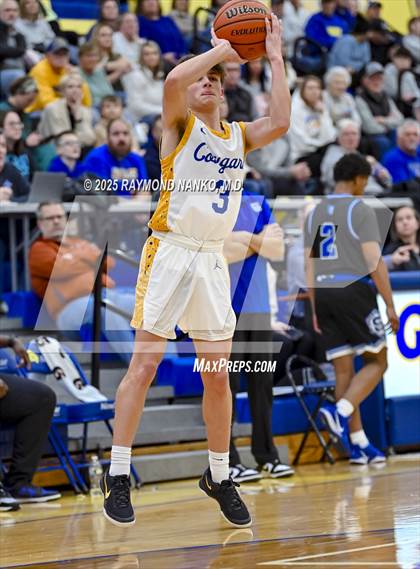 Thumbnail 2 in Indianapolis Shortridge @ Greenfield-Central photogallery.