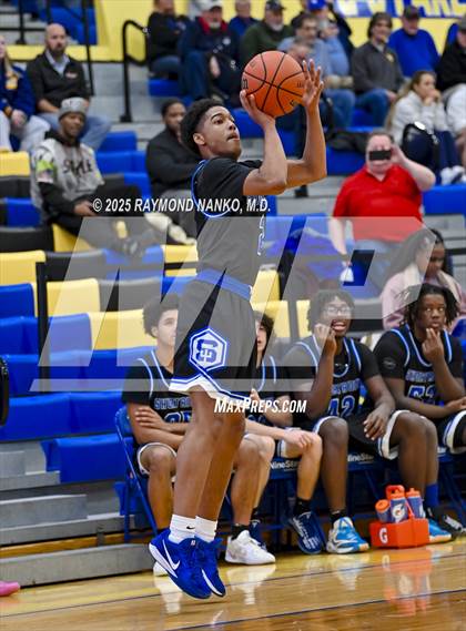 Thumbnail 1 in Indianapolis Shortridge @ Greenfield-Central photogallery.