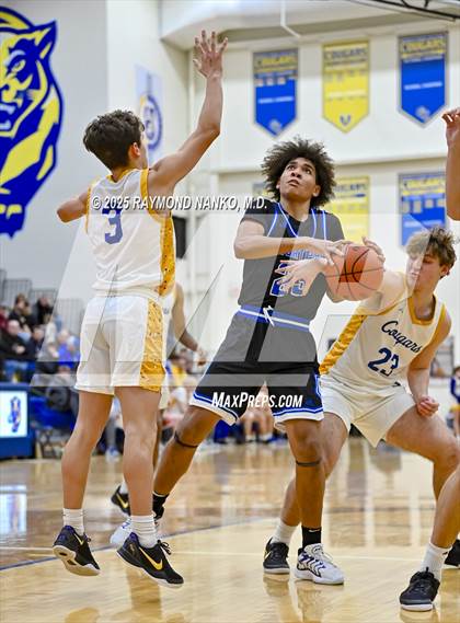 Thumbnail 1 in Indianapolis Shortridge @ Greenfield-Central photogallery.