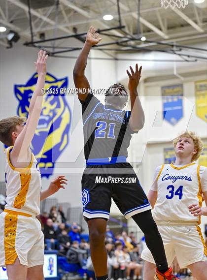 Thumbnail 3 in Indianapolis Shortridge @ Greenfield-Central photogallery.