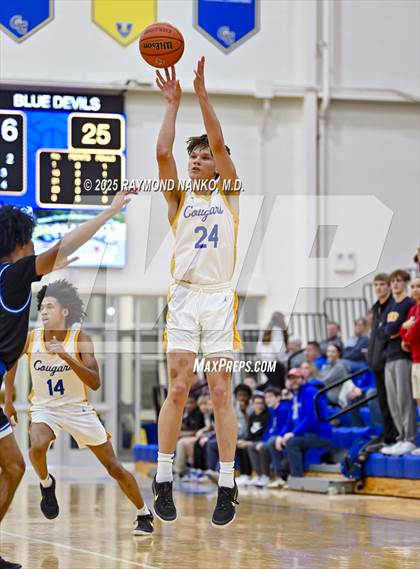 Thumbnail 2 in Indianapolis Shortridge @ Greenfield-Central photogallery.