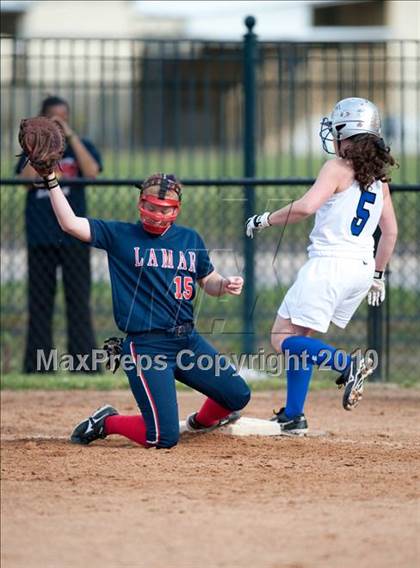 Thumbnail 3 in Lamar @ Episcopal photogallery.