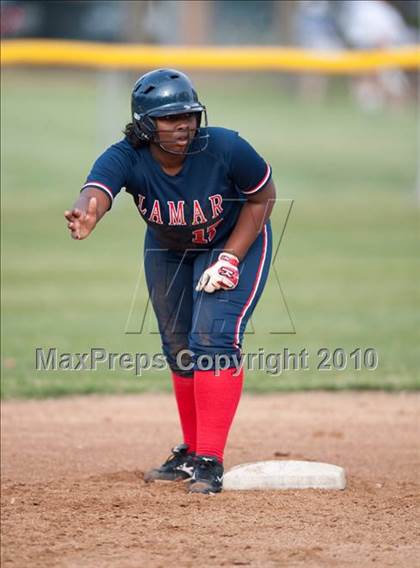 Thumbnail 2 in Lamar @ Episcopal photogallery.