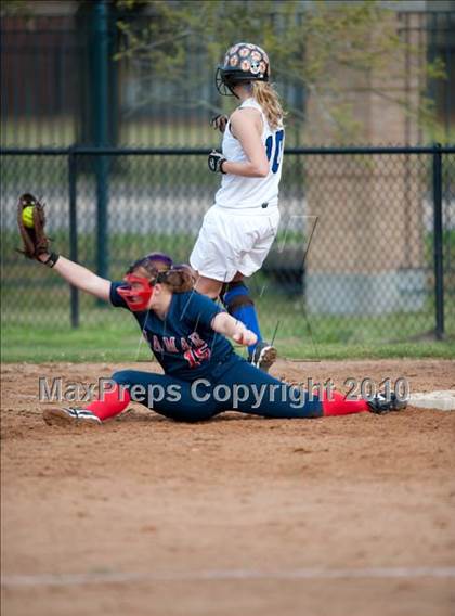 Thumbnail 3 in Lamar @ Episcopal photogallery.