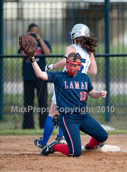 Thumbnail 1 in Lamar @ Episcopal photogallery.