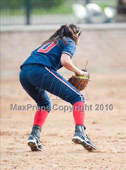 Thumbnail 3 in Lamar @ Episcopal photogallery.