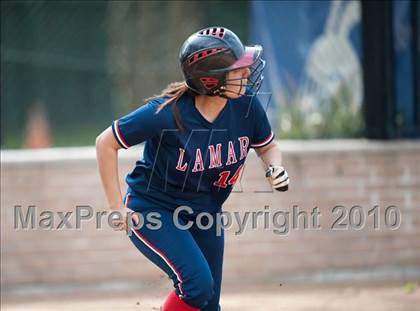 Thumbnail 2 in Lamar @ Episcopal photogallery.