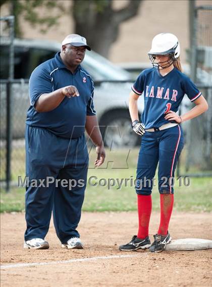 Thumbnail 1 in Lamar @ Episcopal photogallery.