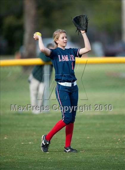 Thumbnail 3 in Lamar @ Episcopal photogallery.