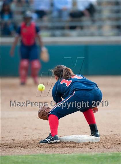 Thumbnail 3 in Lamar @ Episcopal photogallery.