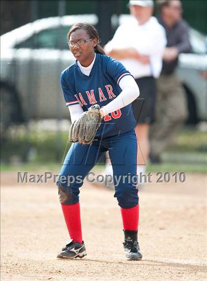 Thumbnail 3 in Lamar @ Episcopal photogallery.