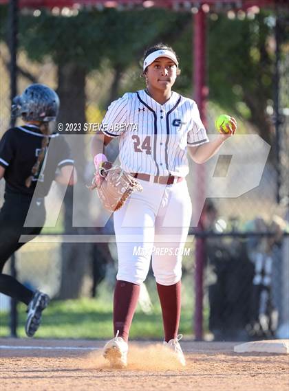 Thumbnail 2 in Fossil Ridge vs. Cherokee Trail (CHSAA 5A Second Round) photogallery.