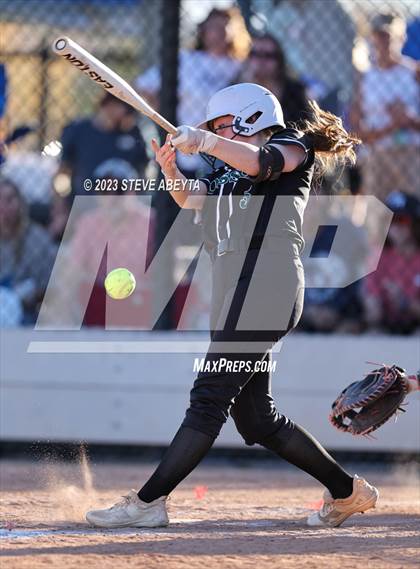 Thumbnail 1 in Fossil Ridge vs. Cherokee Trail (CHSAA 5A Second Round) photogallery.