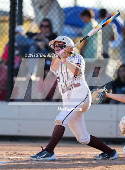 Thumbnail 2 in Fossil Ridge vs. Cherokee Trail (CHSAA 5A Second Round) photogallery.