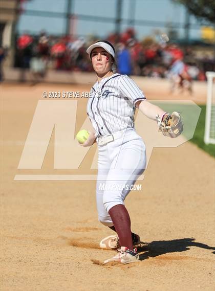 Thumbnail 2 in Fossil Ridge vs. Cherokee Trail (CHSAA 5A Second Round) photogallery.