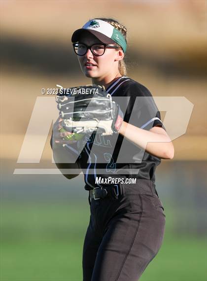 Thumbnail 3 in Fossil Ridge vs. Cherokee Trail (CHSAA 5A Second Round) photogallery.