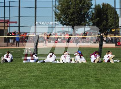Thumbnail 1 in Fossil Ridge vs. Cherokee Trail (CHSAA 5A Second Round) photogallery.