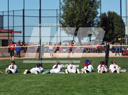 Thumbnail 1 in Fossil Ridge vs. Cherokee Trail (CHSAA 5A Second Round) photogallery.