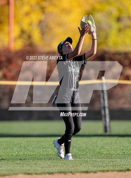 Thumbnail 3 in Fossil Ridge vs. Cherokee Trail (CHSAA 5A Second Round) photogallery.