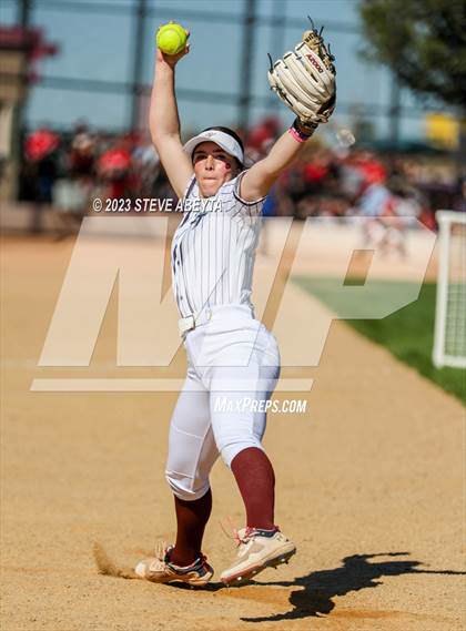 Thumbnail 3 in Fossil Ridge vs. Cherokee Trail (CHSAA 5A Second Round) photogallery.