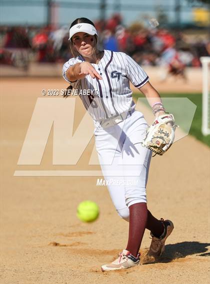 Thumbnail 2 in Fossil Ridge vs. Cherokee Trail (CHSAA 5A Second Round) photogallery.
