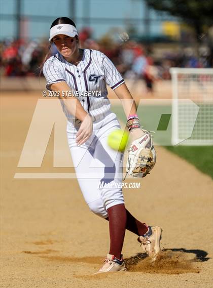 Thumbnail 2 in Fossil Ridge vs. Cherokee Trail (CHSAA 5A Second Round) photogallery.