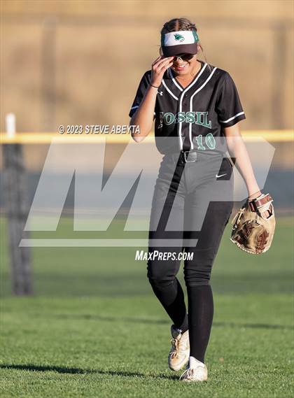 Thumbnail 1 in Fossil Ridge vs. Cherokee Trail (CHSAA 5A Second Round) photogallery.