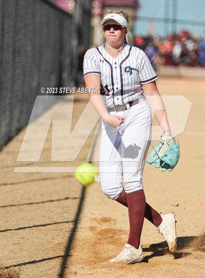 Thumbnail 3 in Fossil Ridge vs. Cherokee Trail (CHSAA 5A Second Round) photogallery.