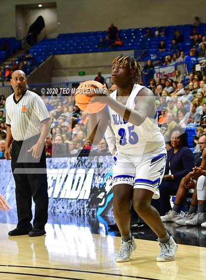 Thumbnail 1 in Nevada vs. Izard County (AAA 1A State Final) photogallery.