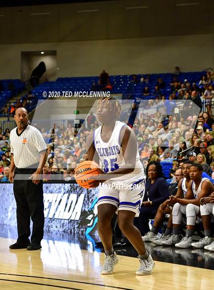 Thumbnail 3 in Nevada vs. Izard County (AAA 1A State Final) photogallery.