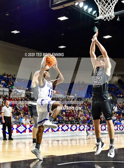 Thumbnail 3 in Nevada vs. Izard County (AAA 1A State Final) photogallery.