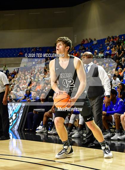 Thumbnail 3 in Nevada vs. Izard County (AAA 1A State Final) photogallery.