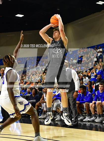 Thumbnail 2 in Nevada vs. Izard County (AAA 1A State Final) photogallery.