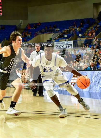 Thumbnail 2 in Nevada vs. Izard County (AAA 1A State Final) photogallery.